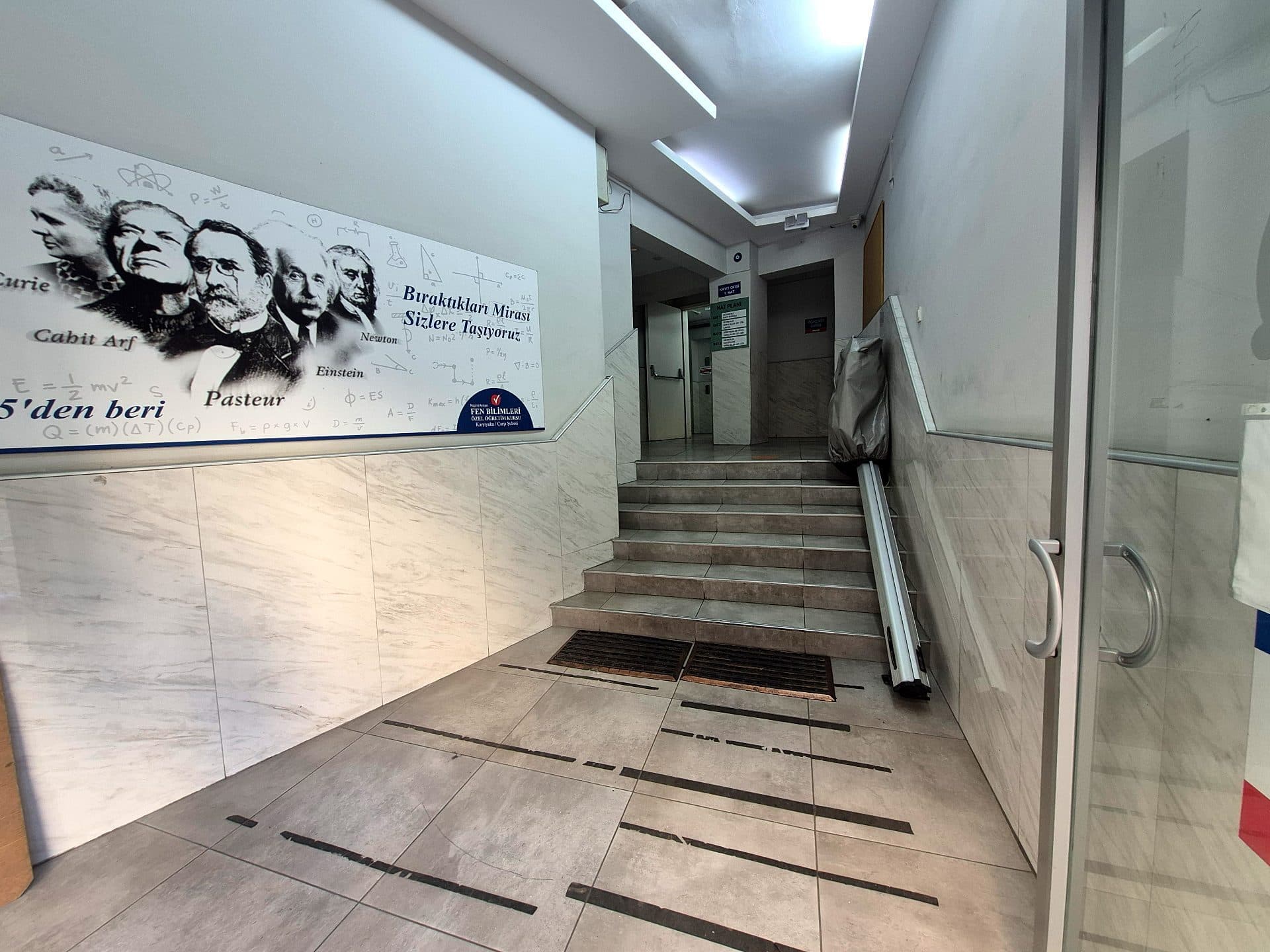 Komple Bina · Donanmacı, Karşıyaka — fotoğraf 8/21