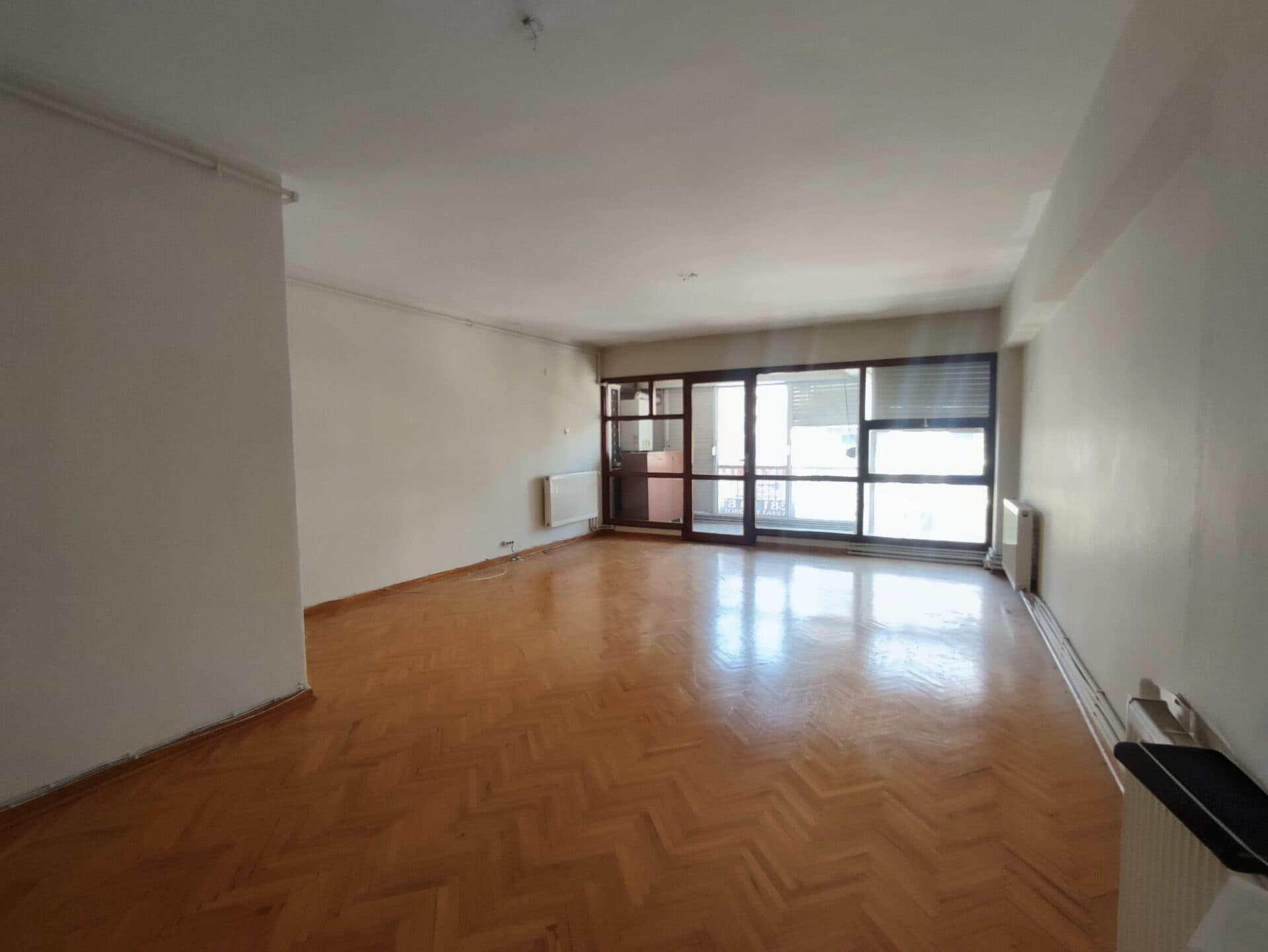 Karşıyaka Aksoy Deniz Manzaralı Asansörlü 3+1 Kiralık Daire 2
