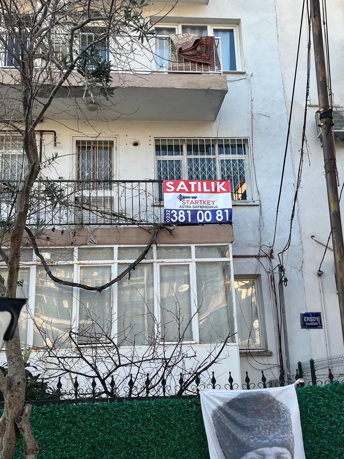 Bornova Ersoy Caddesinde Satılık Komple Bina