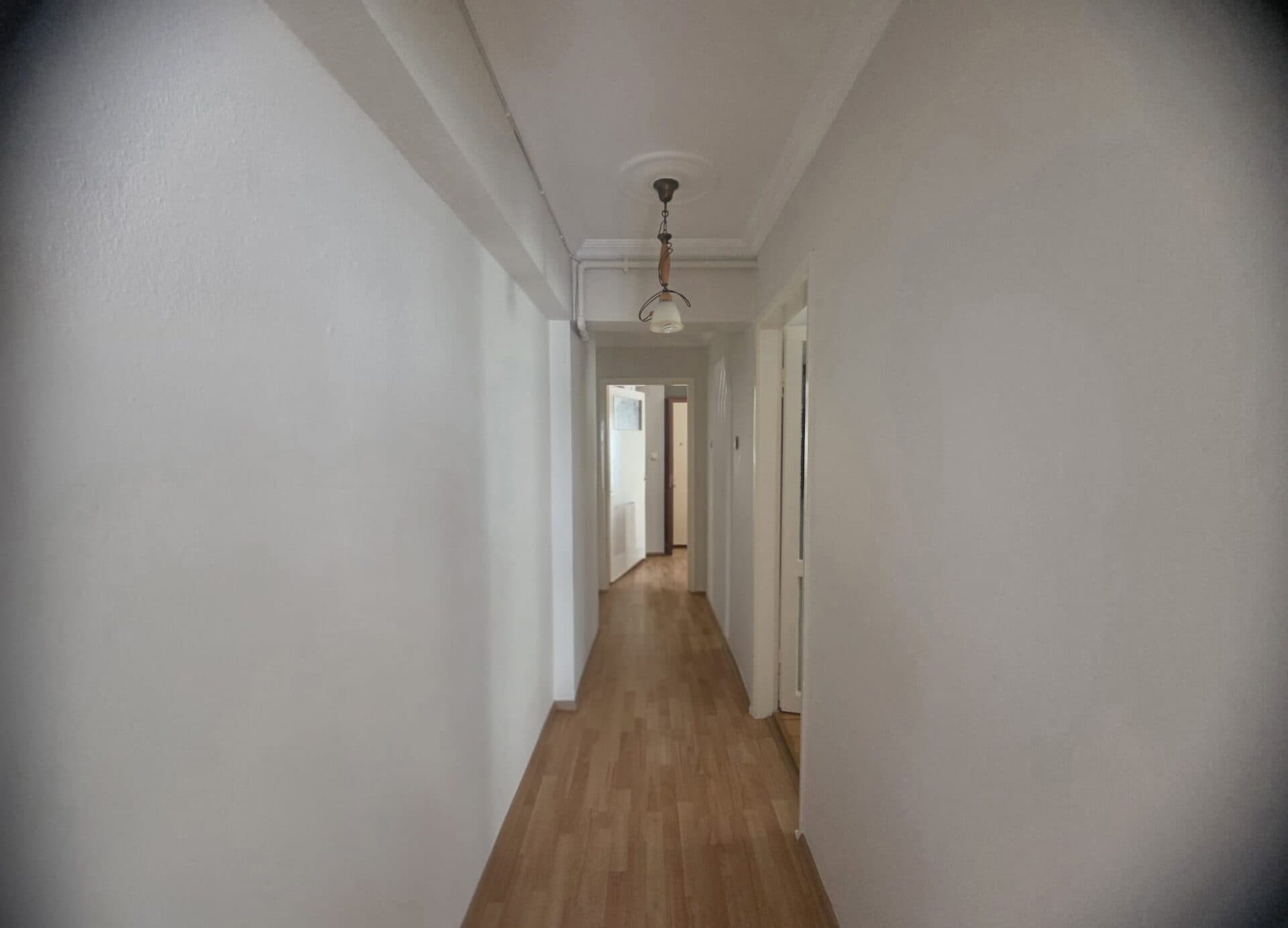 ​MERKEZİ KONUMDA, YAŞAM KALİTESİ YÜKSEK, FERAH VE KULLANIŞLI 3+1 KİRALIK DAİRE 4