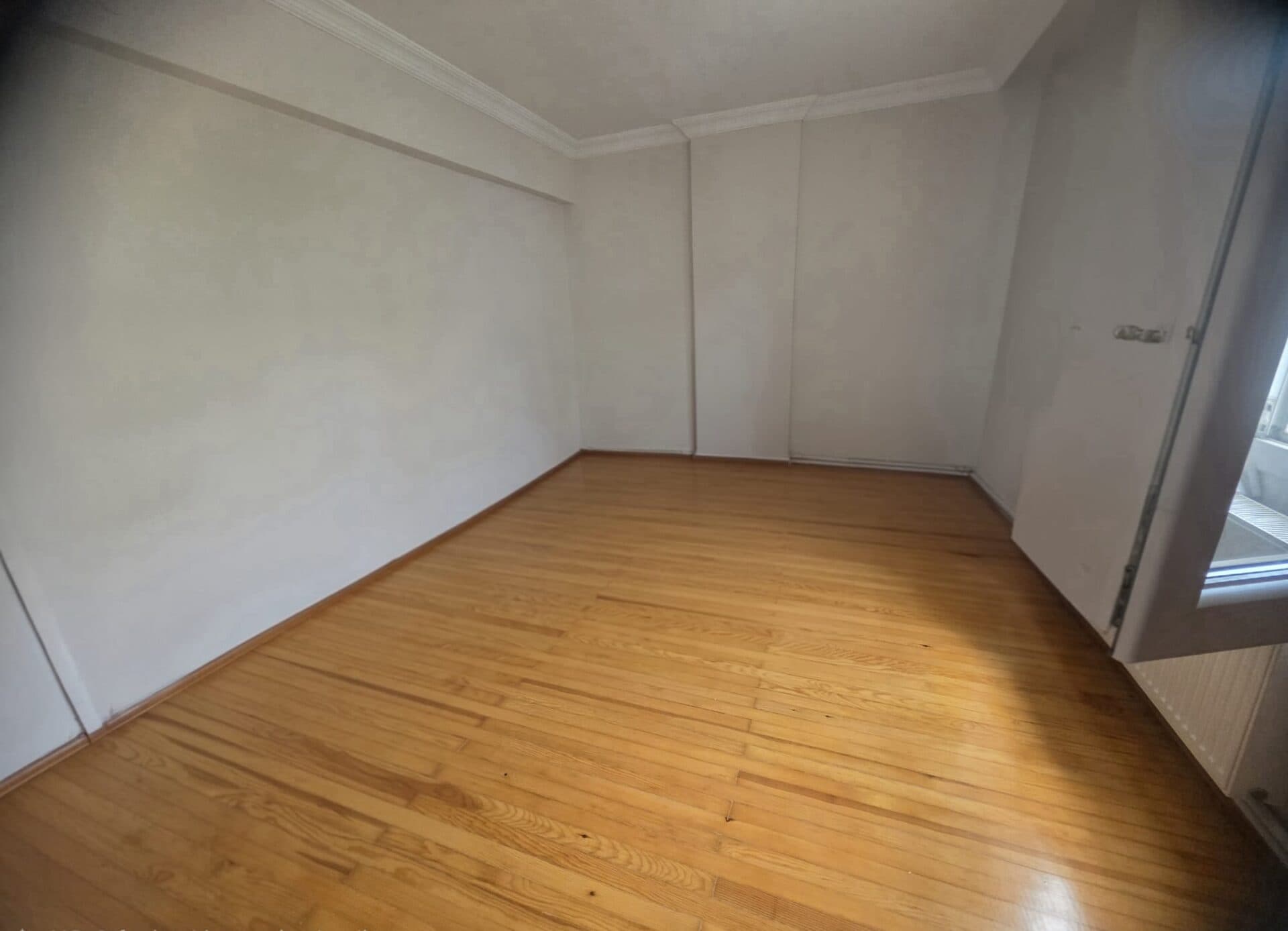 ​MERKEZİ KONUMDA, YAŞAM KALİTESİ YÜKSEK, FERAH VE KULLANIŞLI 3+1 KİRALIK DAİRE 5