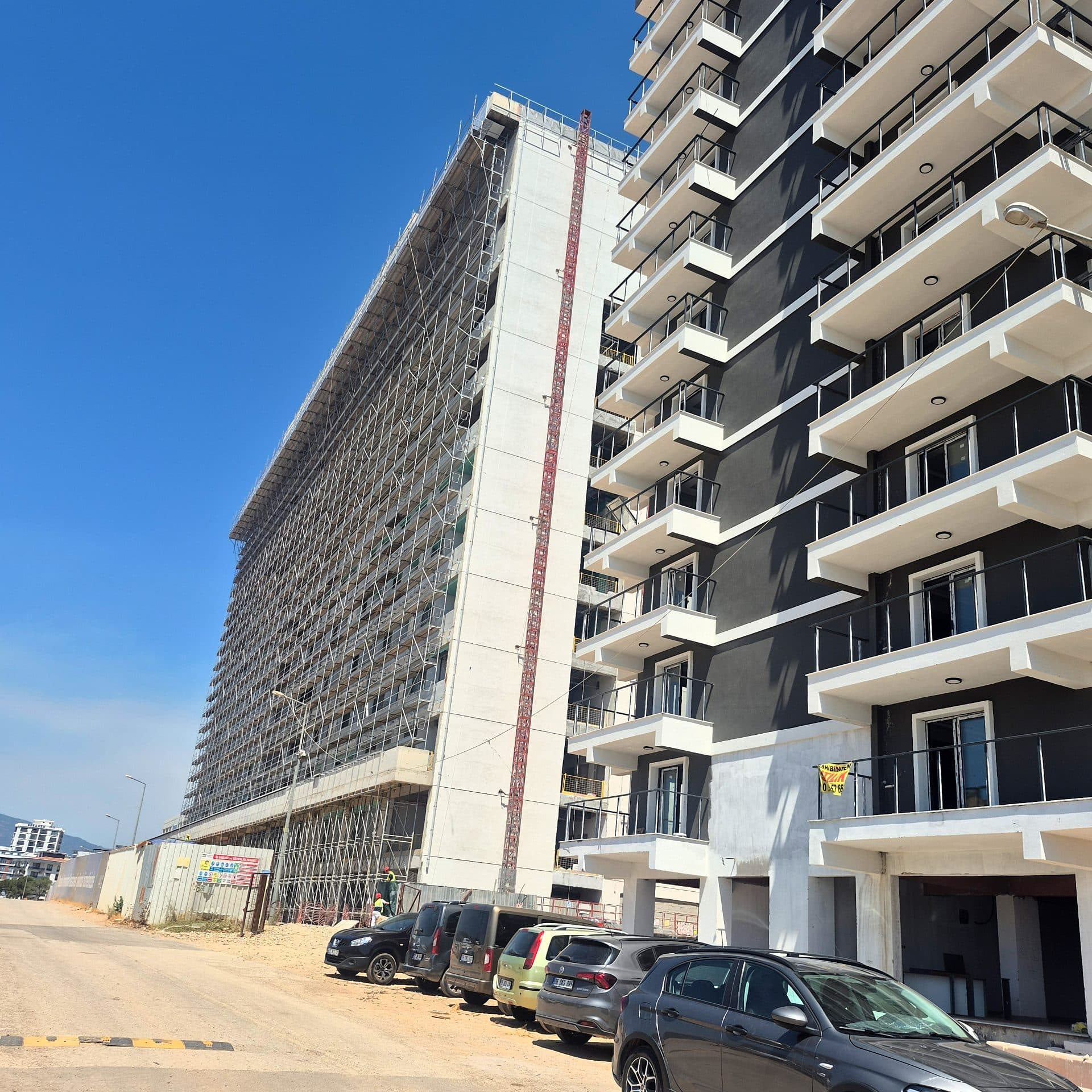 MENEMEN YENİ BAZEKOL SEDA HASTAHANESİ YANINIDA SATILIK 2+1 DAİRE 2