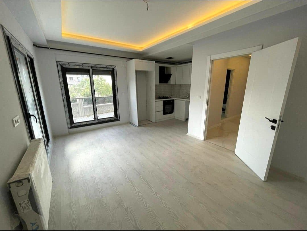 SEYREK'TE ÜNİVERSİTEYE 400 M YAKINDA KİRALIK 2+1 DAİRE.