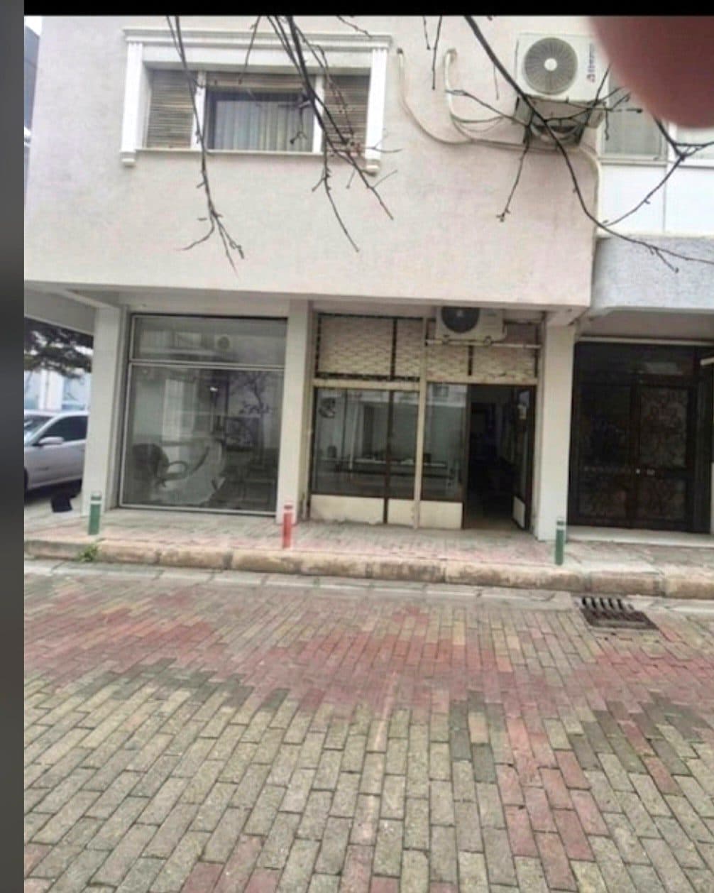 KARŞIYAKA İZSU YANINDA İŞLEK LOKASYONDA KİRALIK DÜKKAN 3