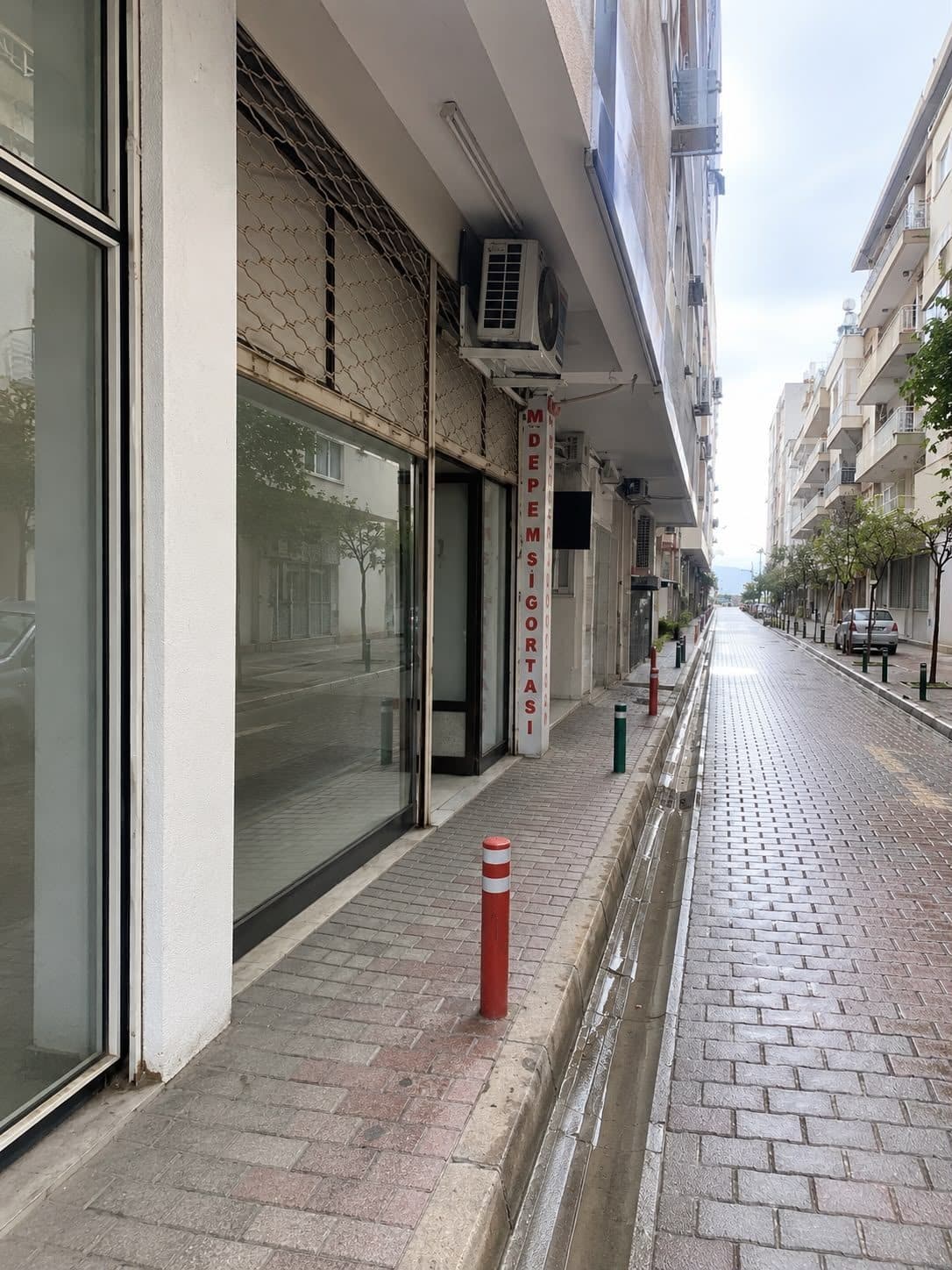 KARŞIYAKA İZSU YANINDA İŞLEK LOKASYONDA KİRALIK DÜKKAN 4