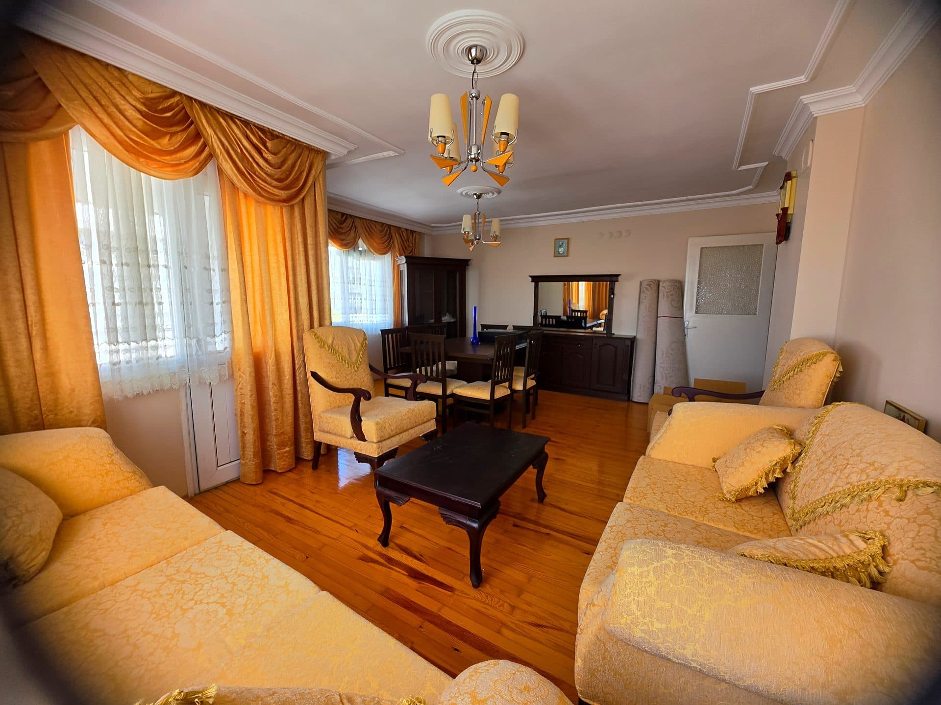 Çiğli Yakakent te Kesintisiz Deniz Manzaralı Eşyalı Satılık 3+1 Daire 5