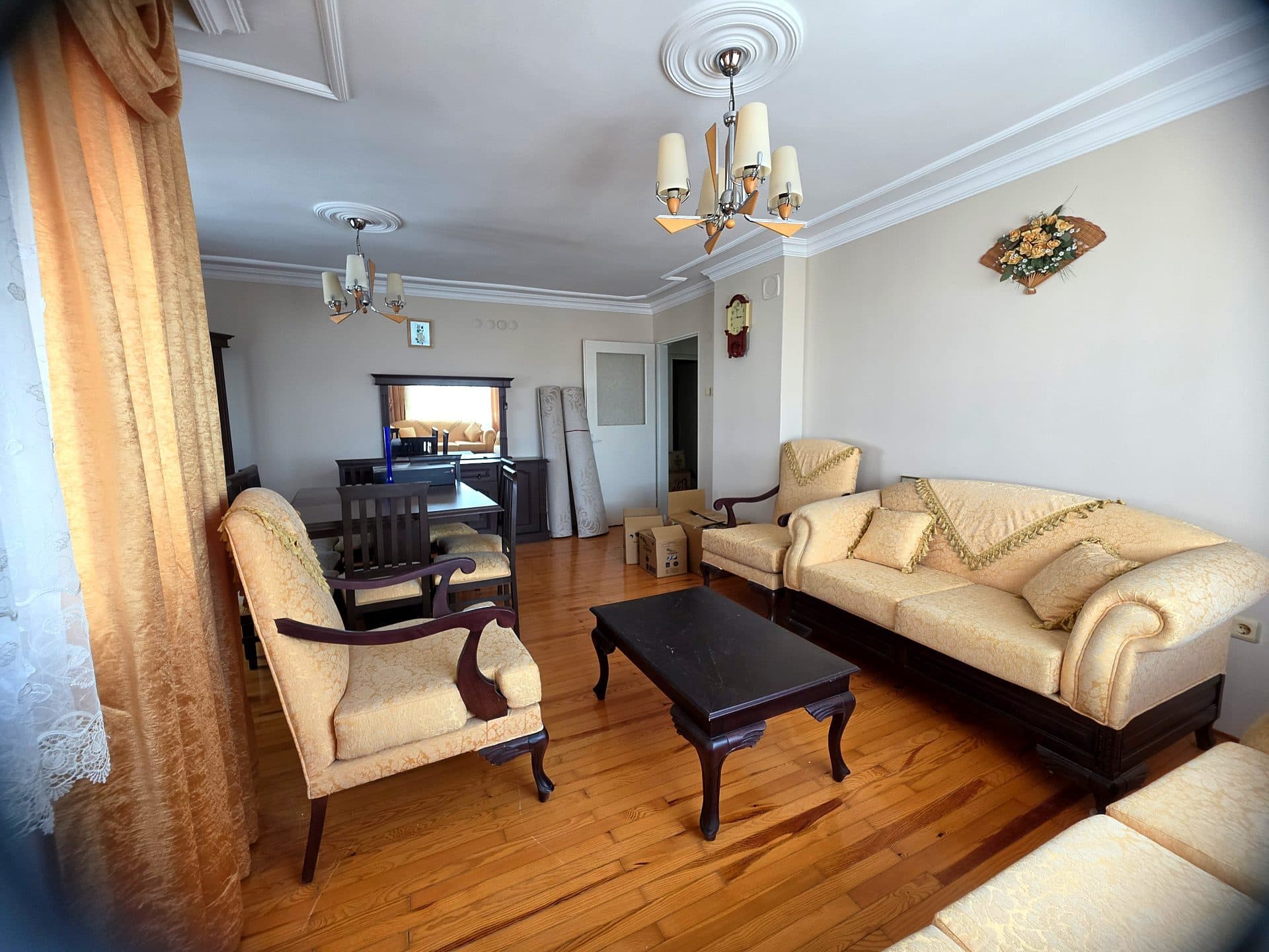 Çiğli Yakakent te Kesintisiz Deniz Manzaralı Eşyalı Satılık 3+1 Daire 3