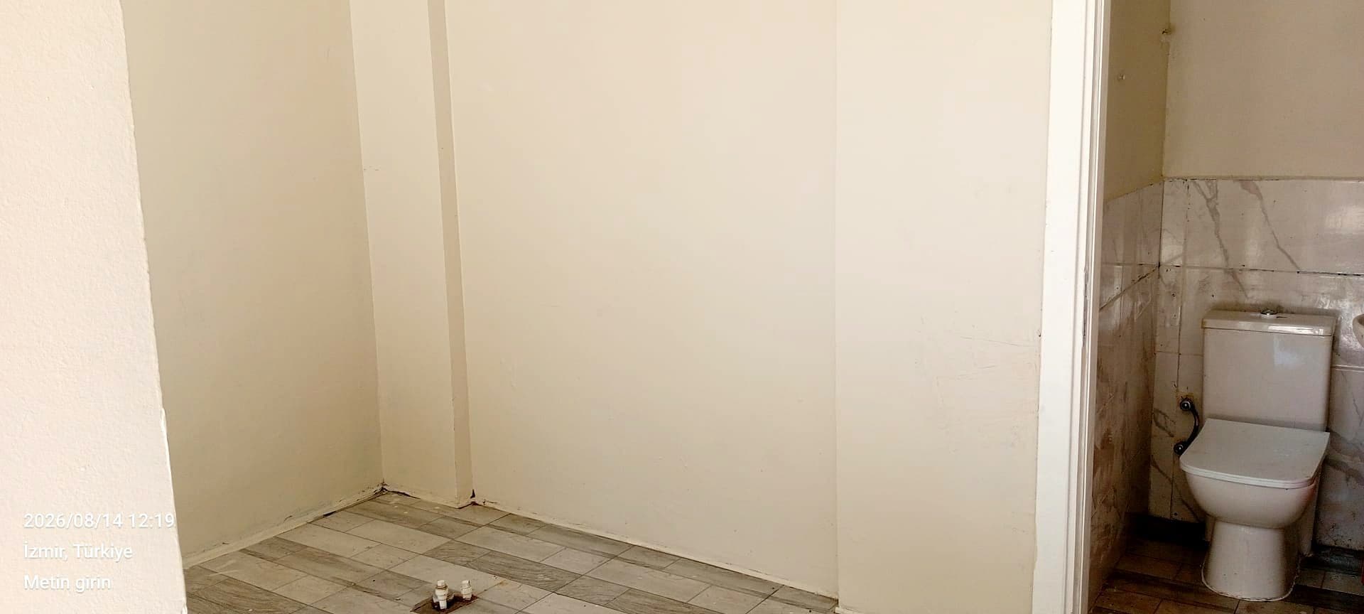 Atakent Yalı Mah. Bahçeli WC li Kiralık Dükkan 5
