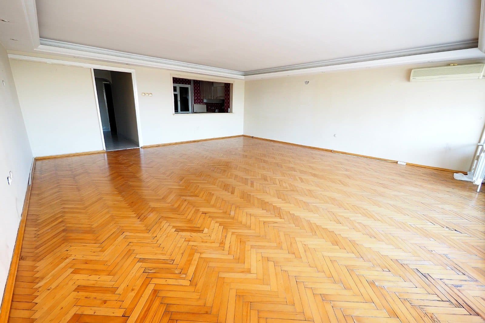 Karşıyaka Tersane de Satılık Yalı Dairesi 2