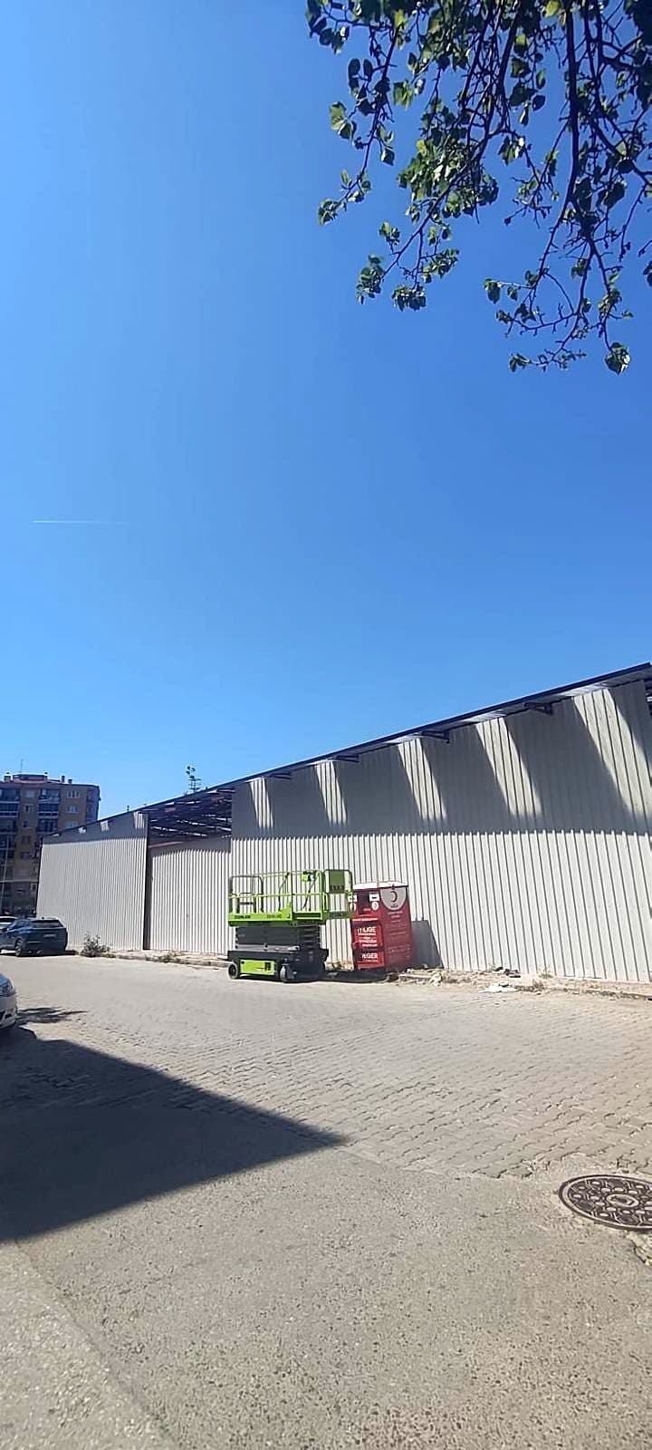 Karşıyaka Şemikler de Satılık Emsalsiz Depo 3