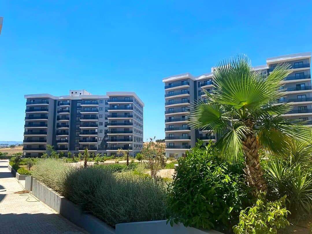 BAHÇEŞEHİR ROYAL’DE SATILIK LÜKS 2+1 DAİRE 2
