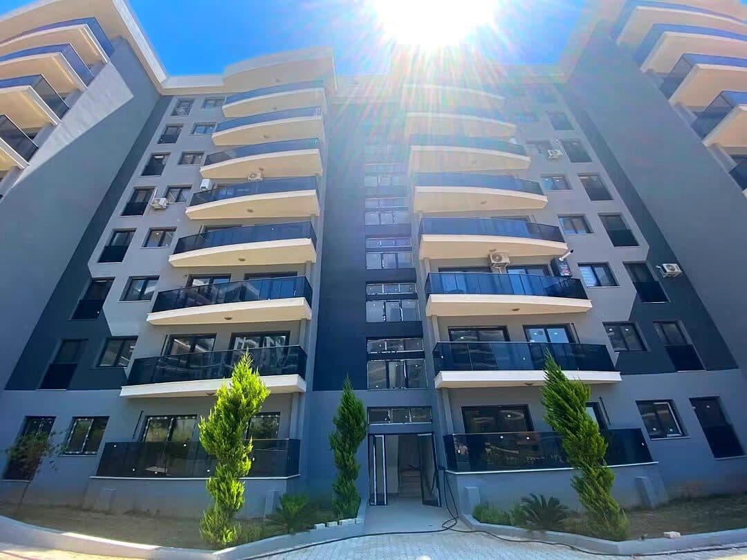 BAHÇEŞEHİR ROYAL’DE SATILIK LÜKS 2+1 DAİRE
