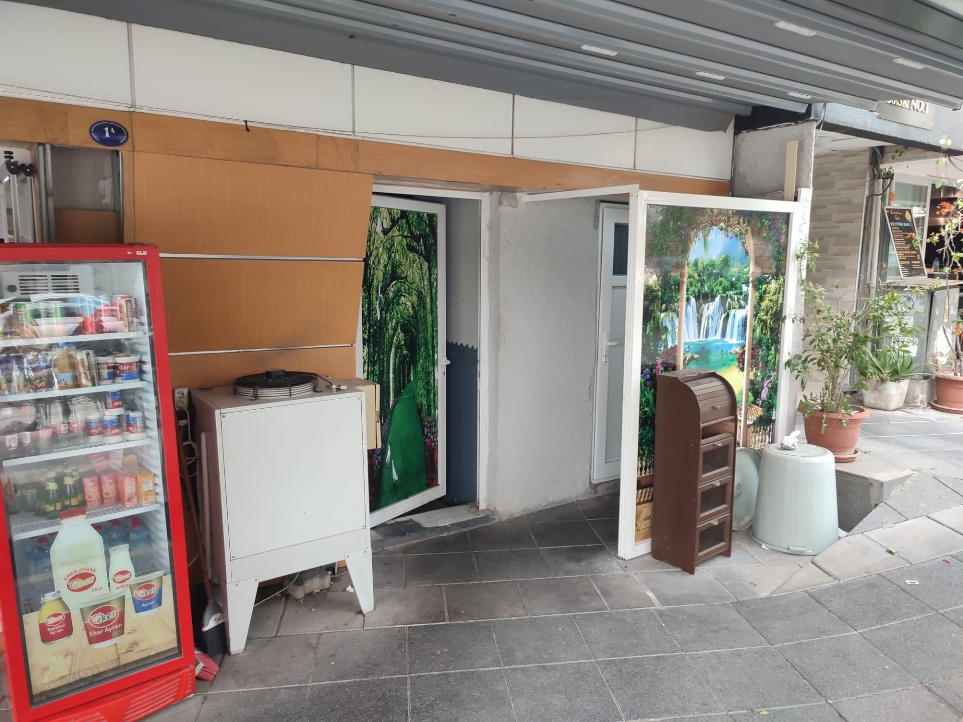 Bornova Erzene Mahallesi Satılık Dükkan 5