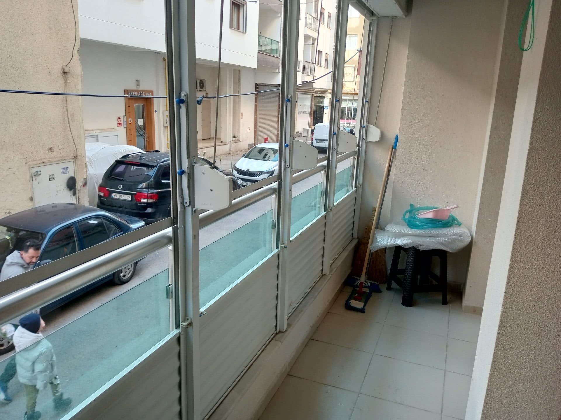 2+1 Daire · Şemikler, Karşıyaka — fotoğraf 17/18