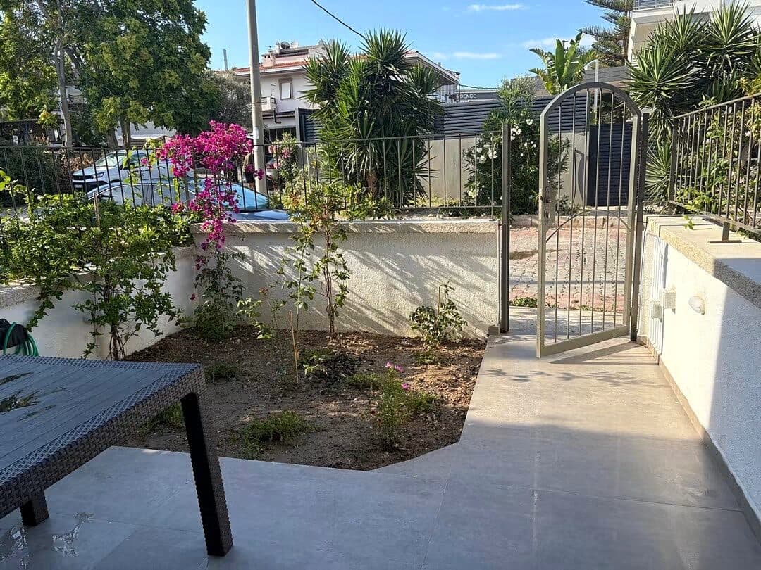 Çeşme Dalyan’da Ayrıcalıklı Yaşam Ferah & Modern Satılık villa 2