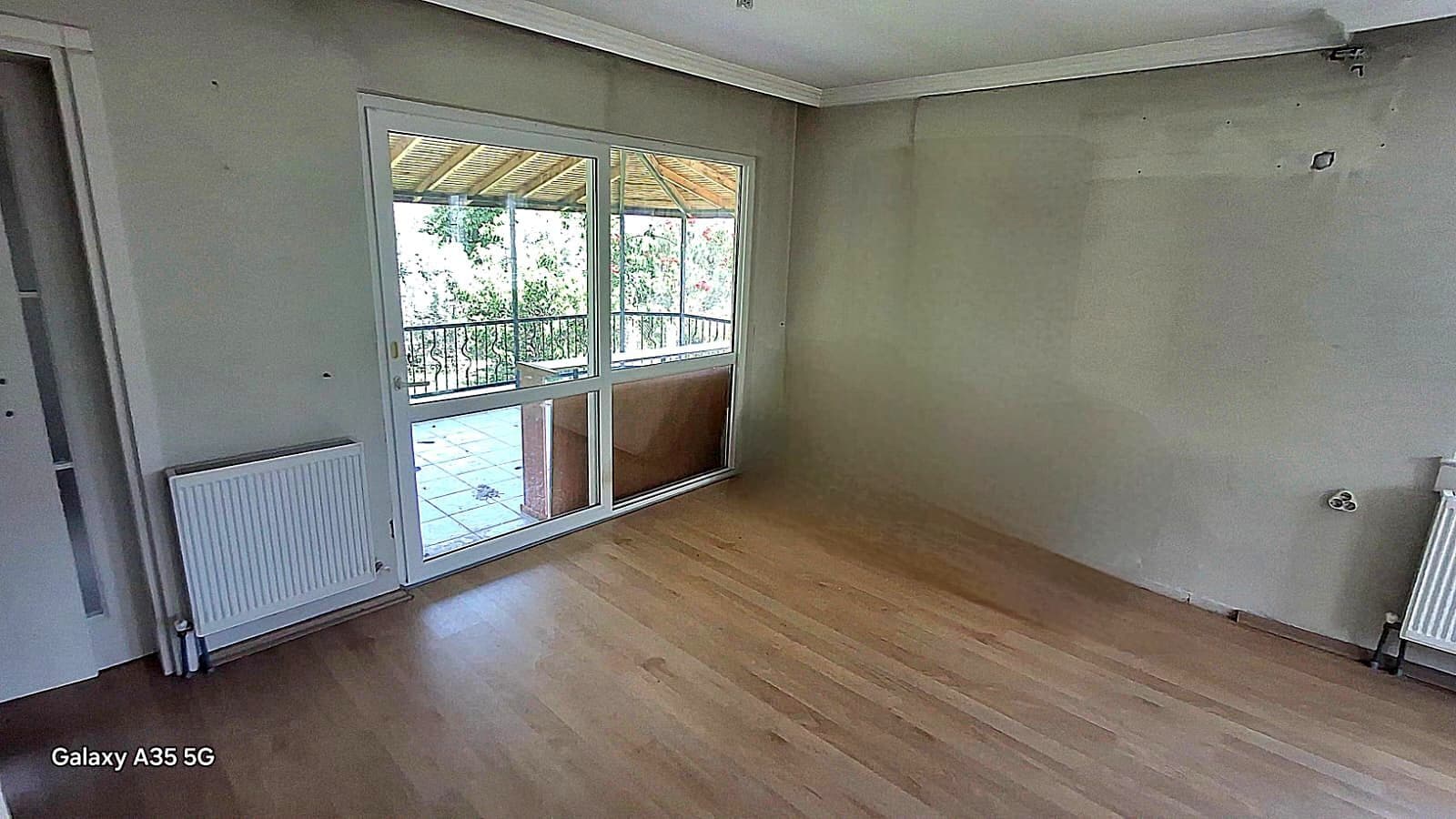Kemalpaşa Yukarıkızılca'da 650m² Arsa İçinde Müstakil 3+1 Villa 4