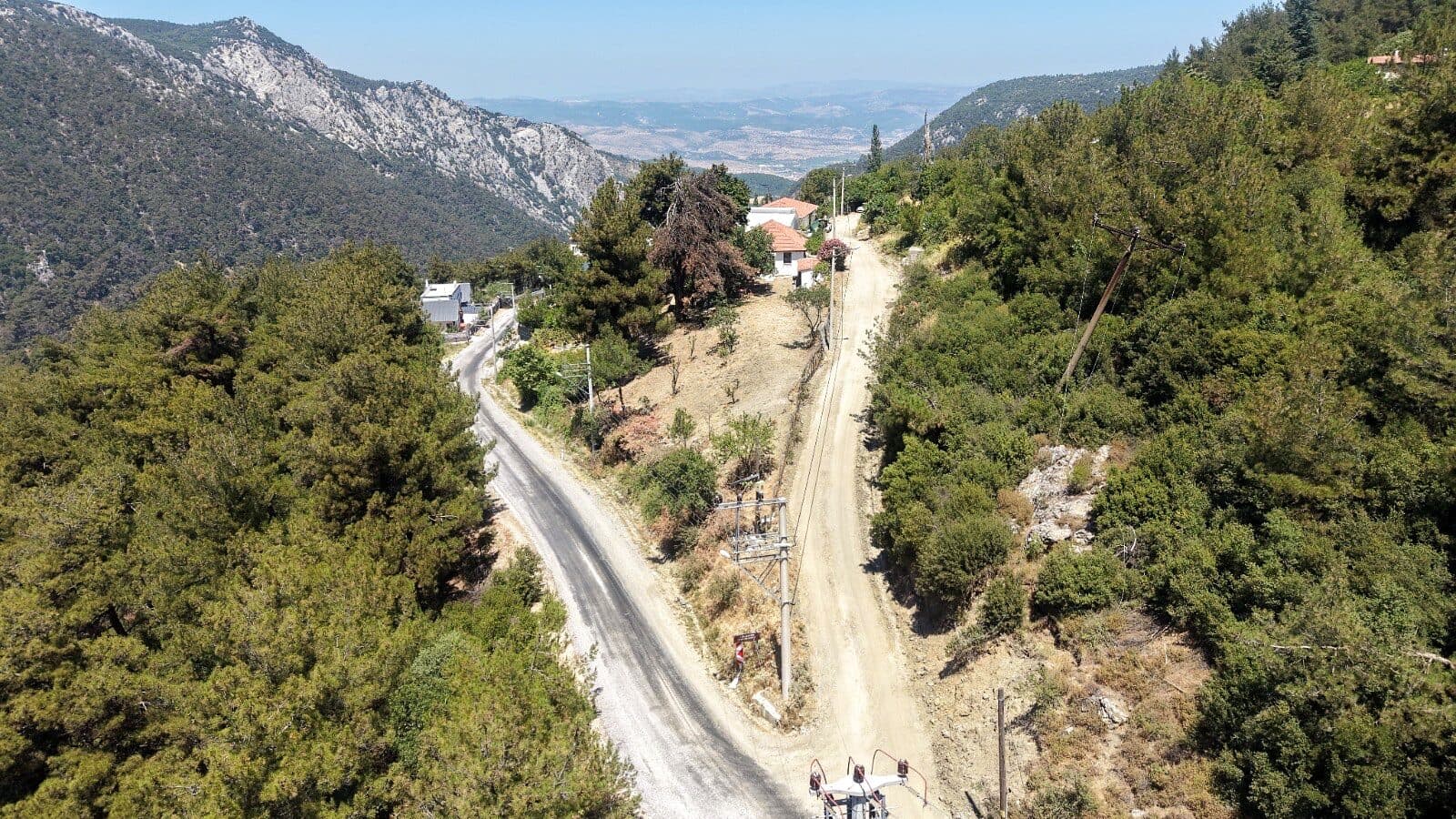 Land · Gökçeler, Yunus Emre — fotoğraf 12/18