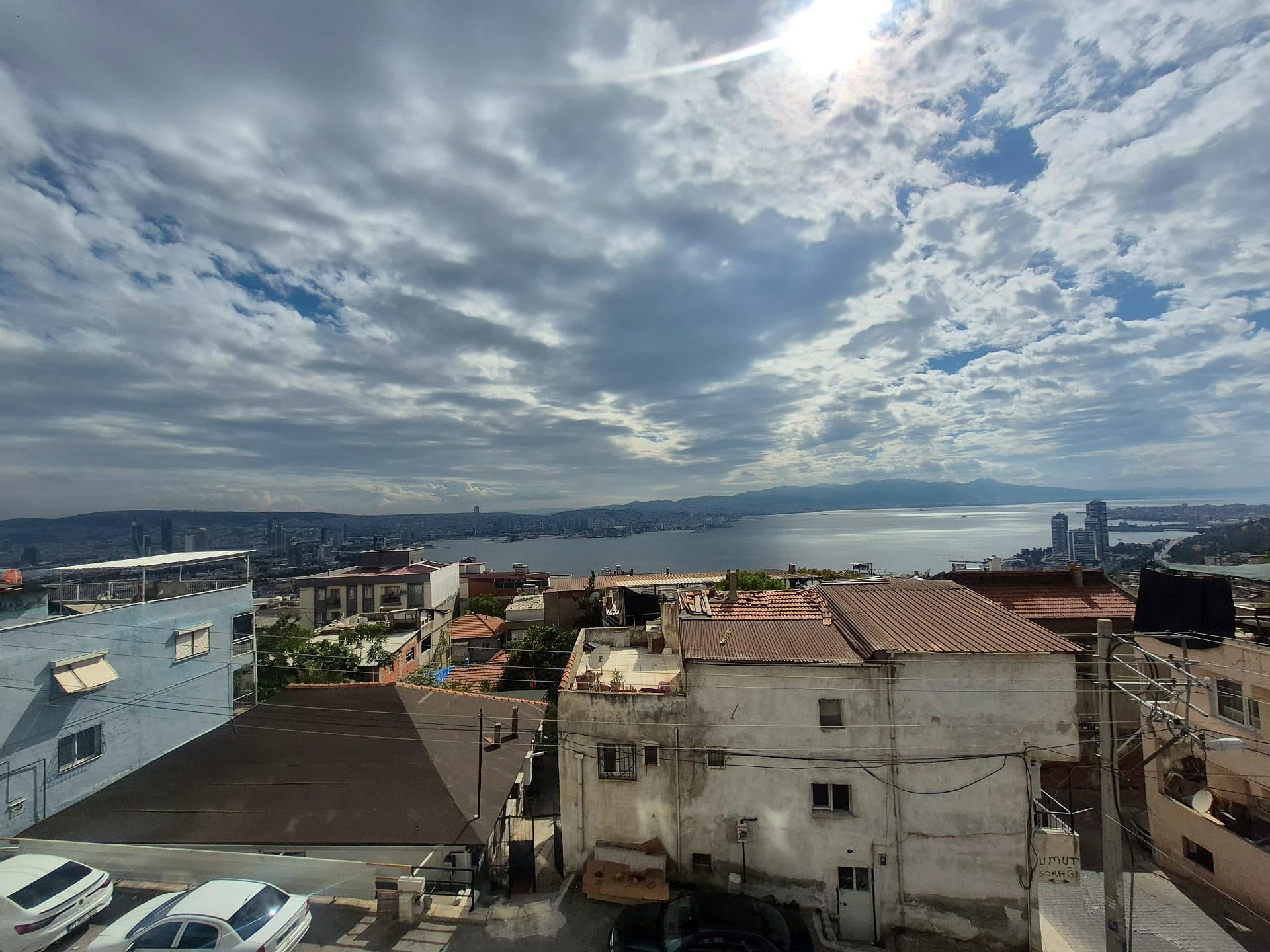 2+1 Daire · Alpaslan, Bayraklı — fotoğraf 5/9