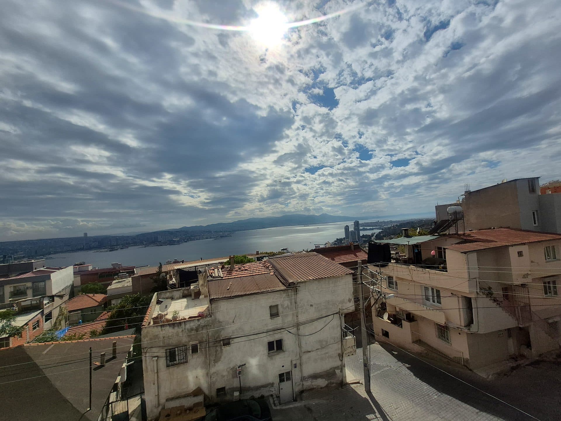 2+1 Daire · Alpaslan, Bayraklı — fotoğraf 4/9