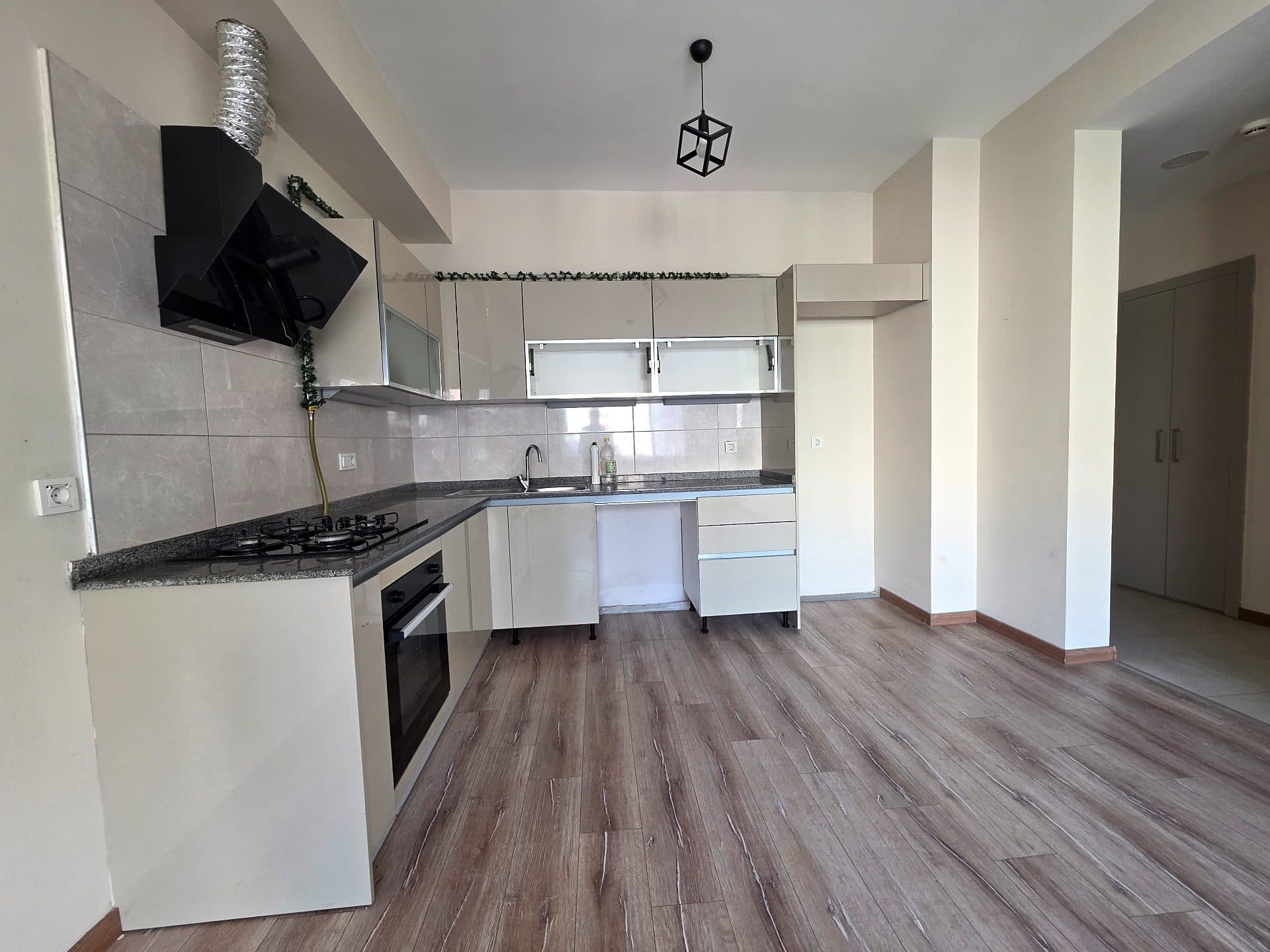 2+1 Daire · Uzundere, Karabağlar — fotoğraf 10/31