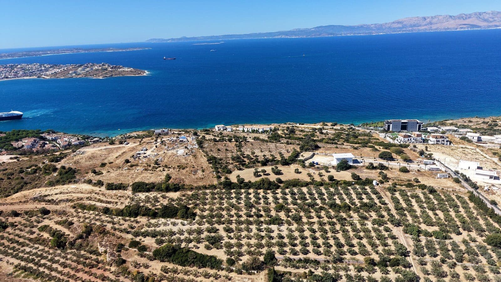 Arsa · 16 EYLÜL, ÇEŞME — fotoğraf 3/4