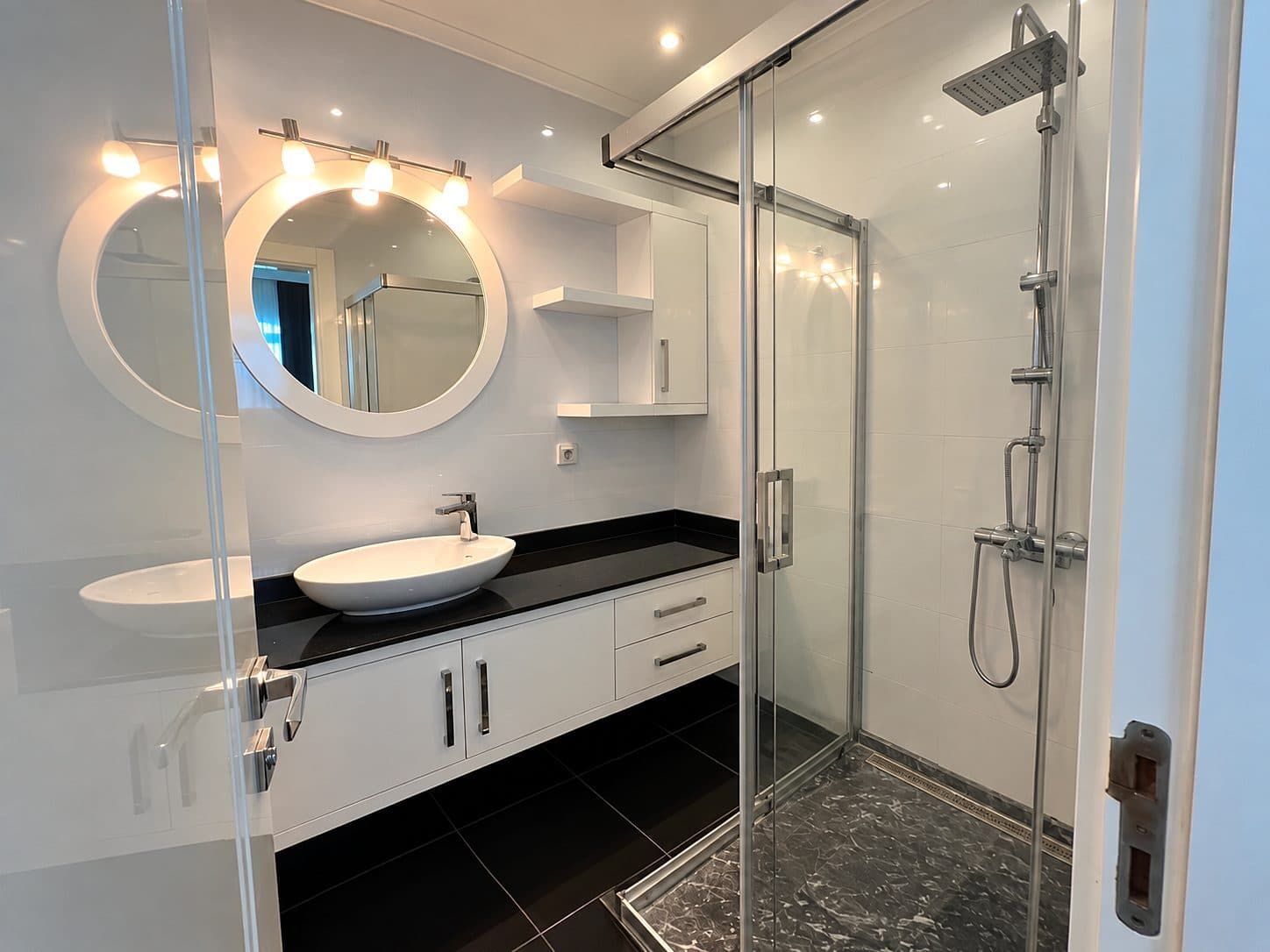 4+1 Villa · SASALI, ÇİĞLİ — fotoğraf 14/21