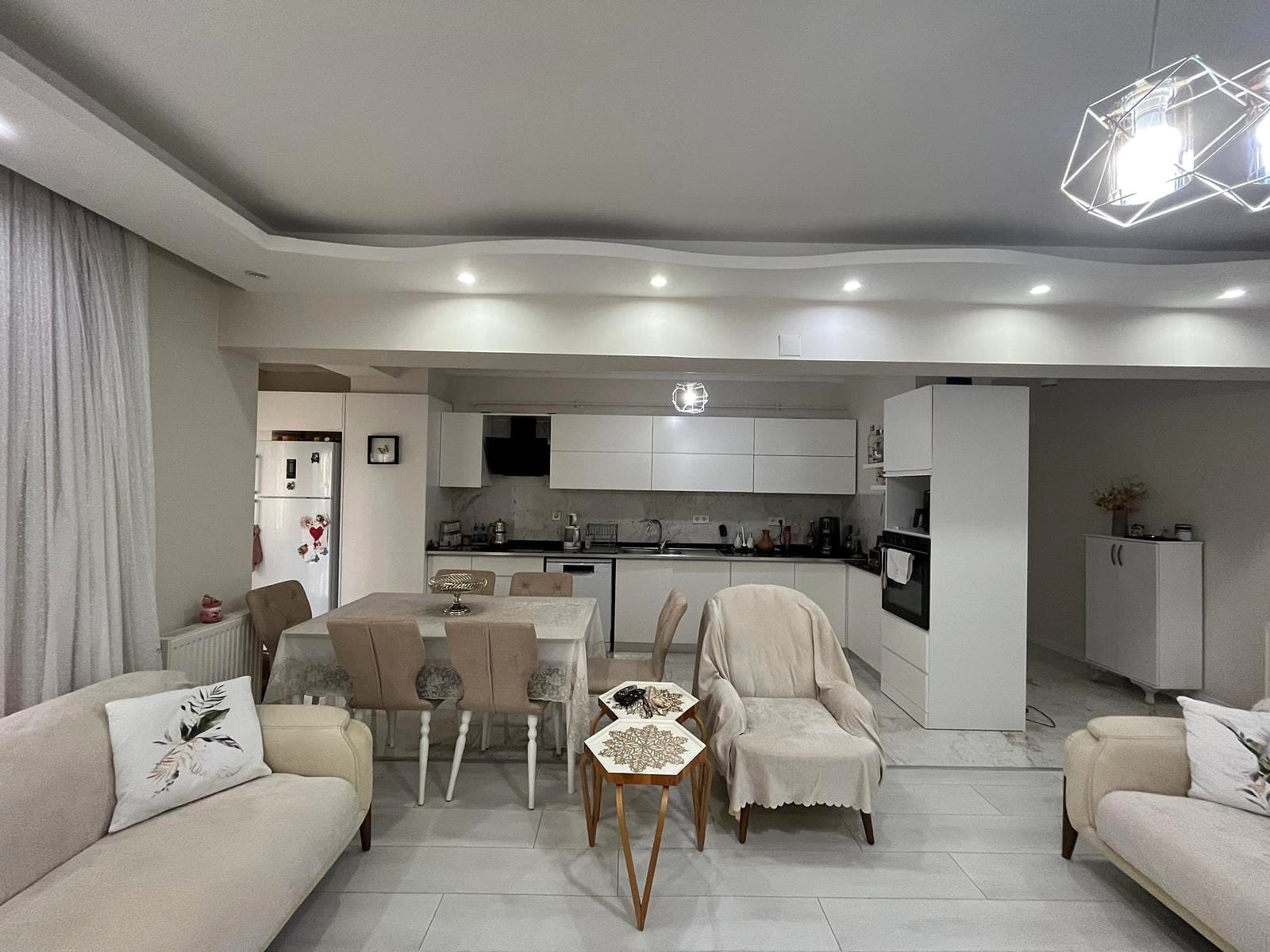 2+1 Apartment for Sale in Karşıyaka, İzmir