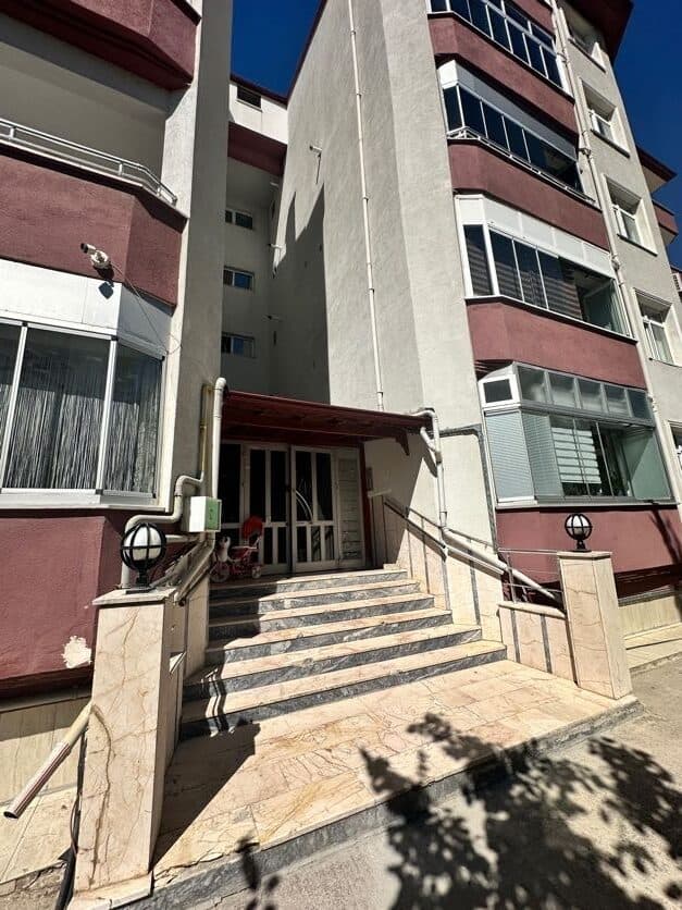 CUMHURİYET RÜYAMKENT SİTESİ CADDE ÜZERİ KİRALIK 3+1 DAİRE