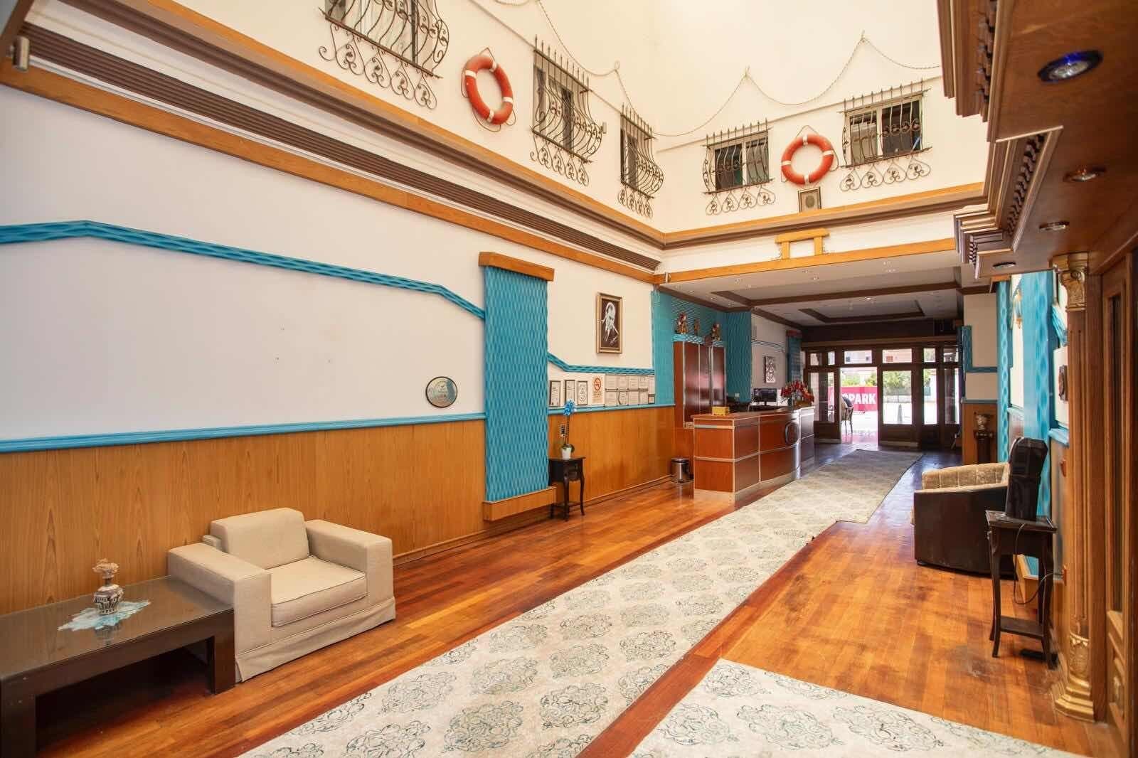 ÇEŞME ILICA'da MERKEZi KONUMDA KİRALIK BUTİK OTEL