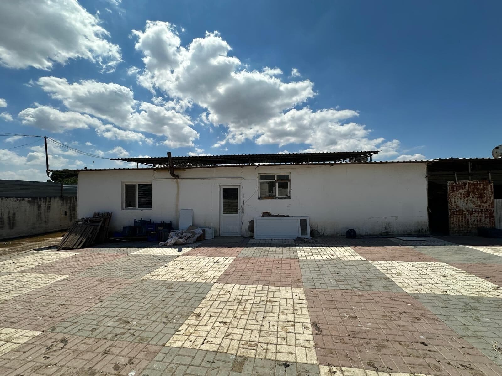 ÇavuşKöyde 5900 m2 Alana Sahip Tam Kapsamlı Çiftlik