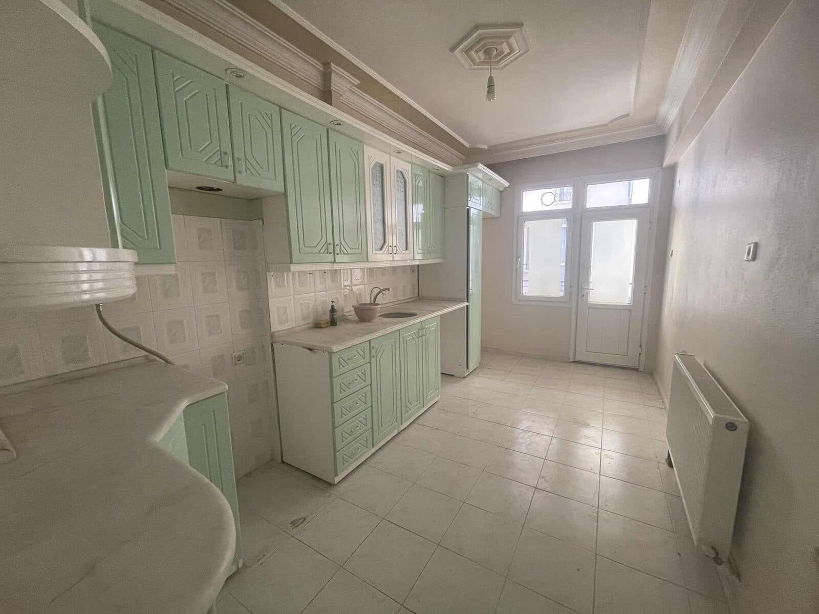 Muratbey Toryap Sitesinde Kiralık 3+1 Ara Kat Doğalgazlı Daire